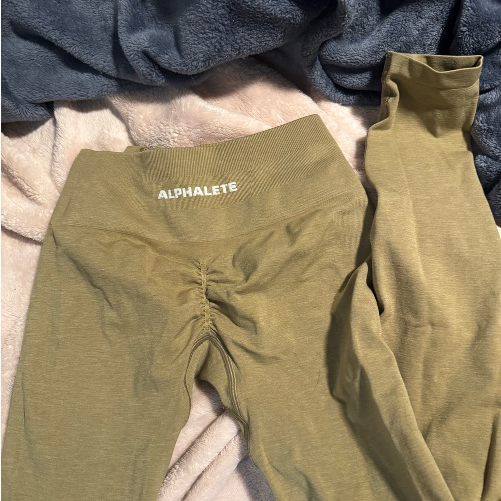 Alphalete amplify leggings